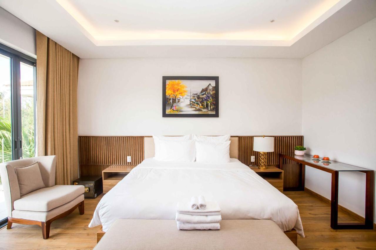 Luxury Pool Villa Close To The Private Beach Da Nang Buitenkant foto